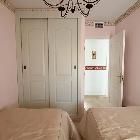 Beautiful With Sea Views! *