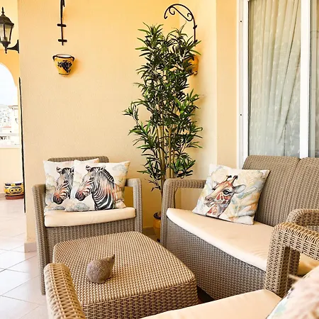 Beautiful With Sea Views! *